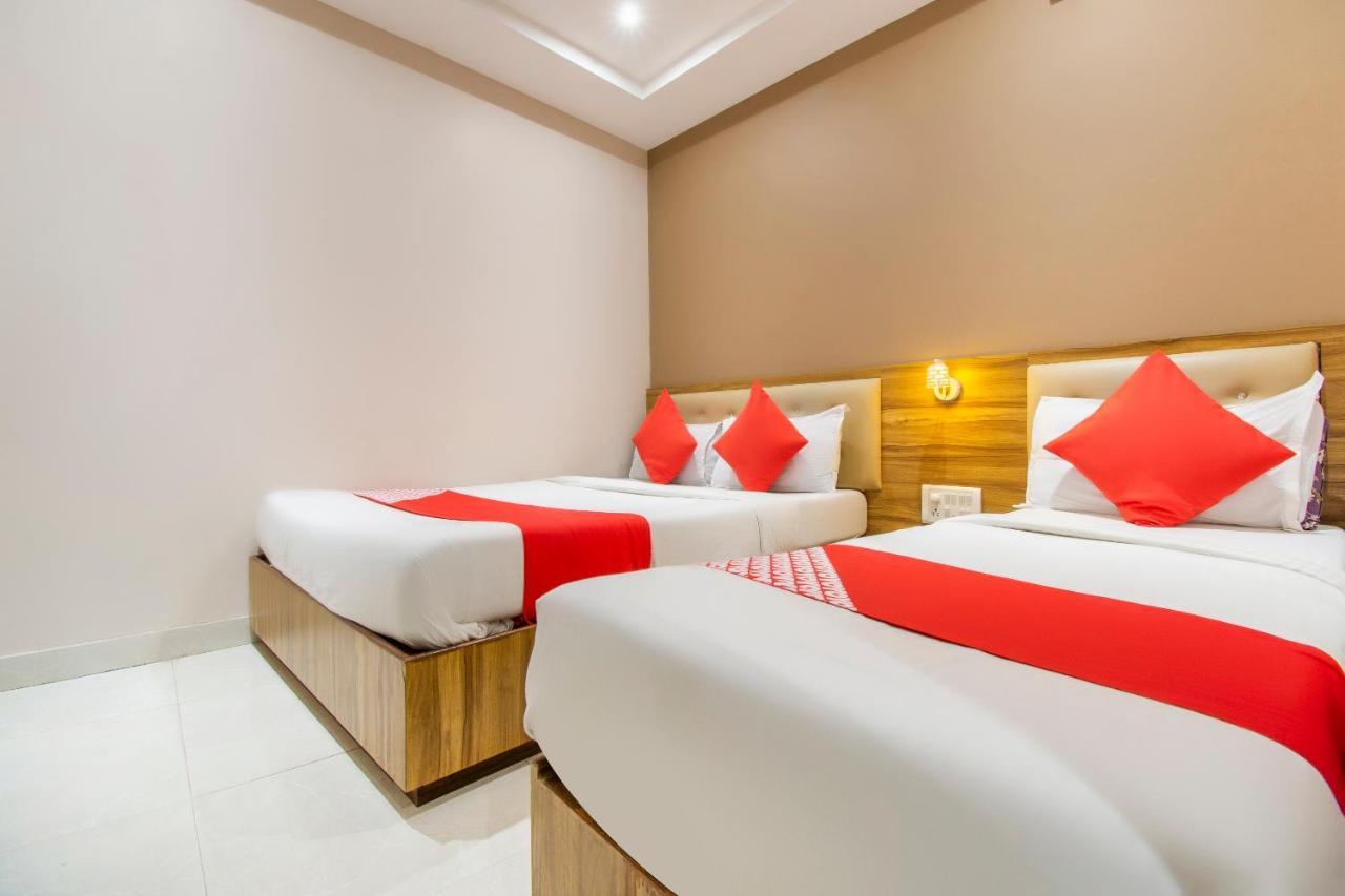 Oyo 69377 Hotel Ruby Mumbai Kültér fotó