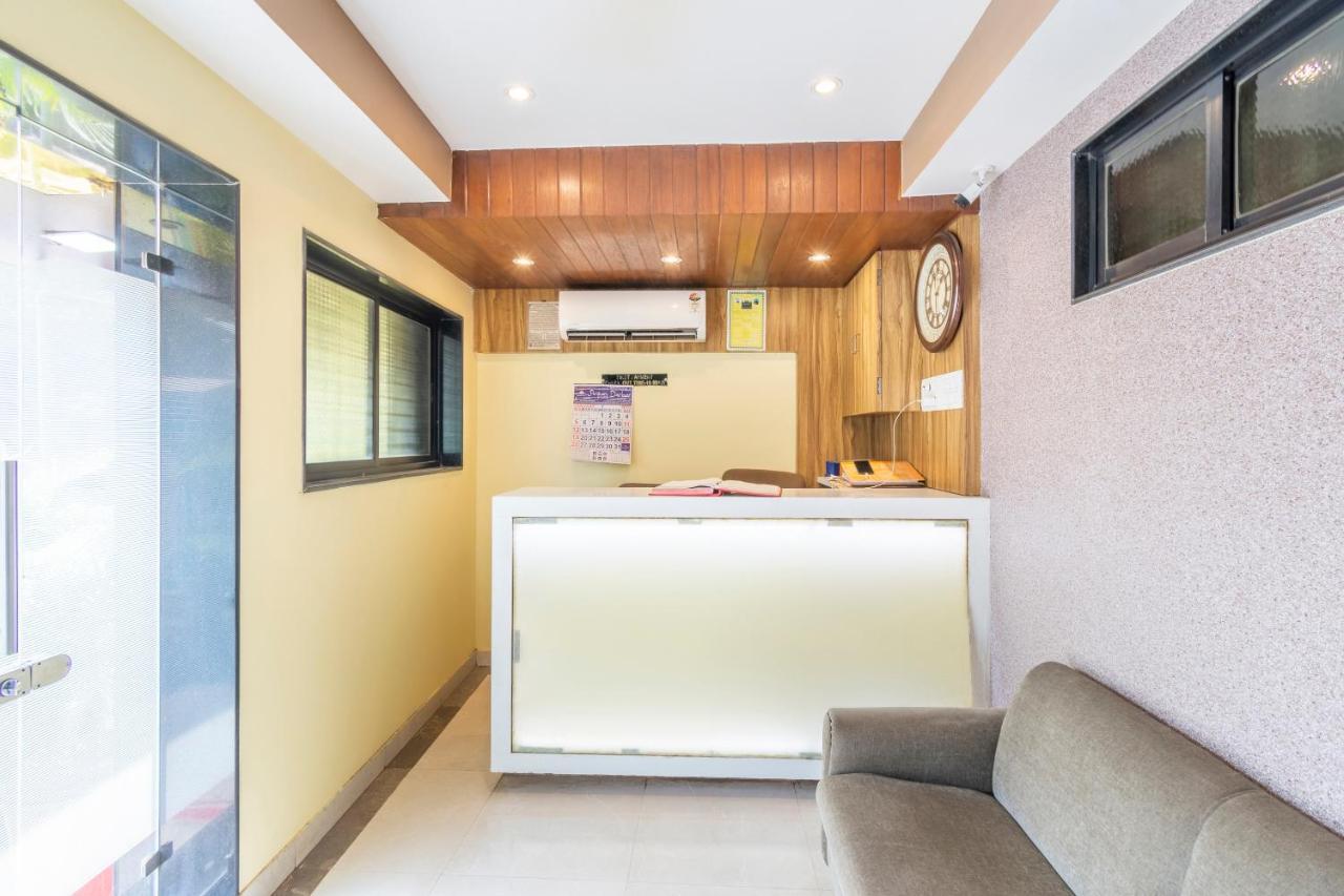 Oyo 69377 Hotel Ruby Mumbai Kültér fotó