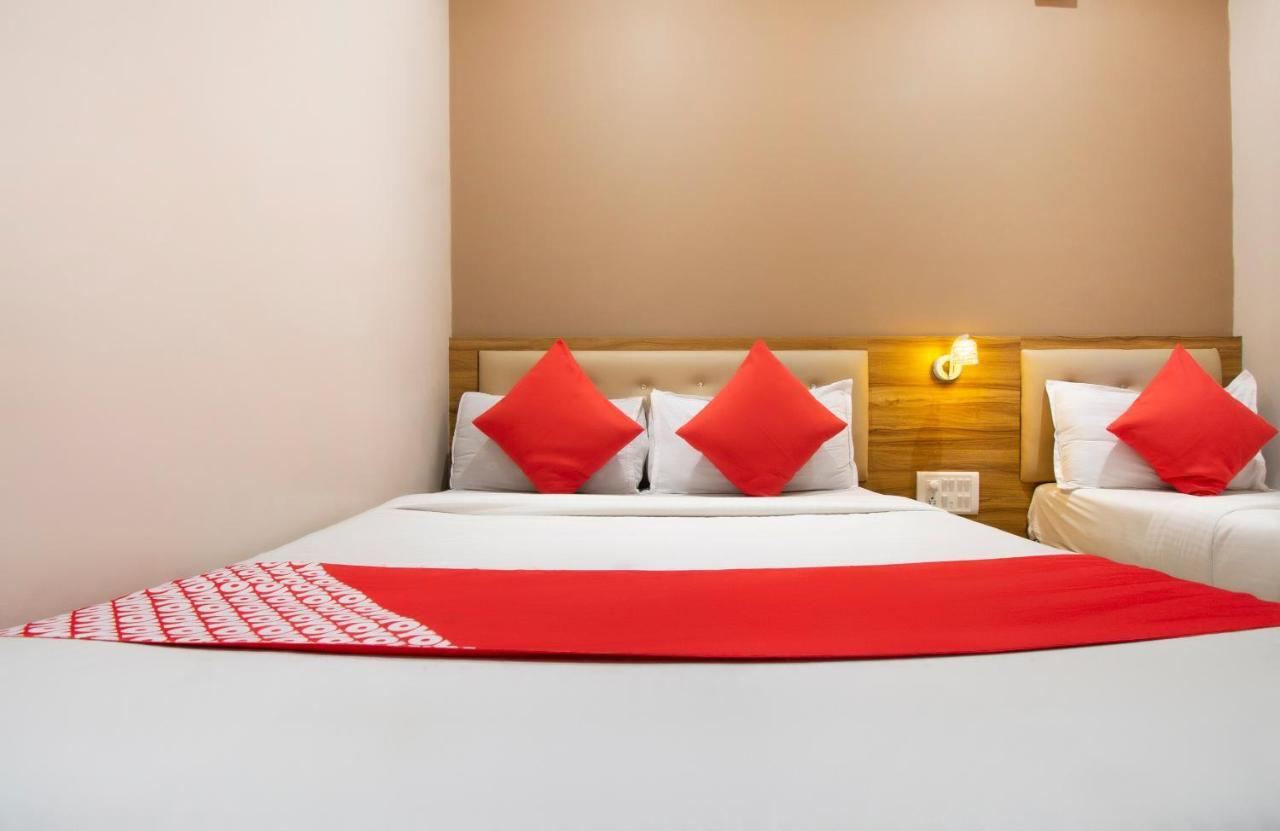 Oyo 69377 Hotel Ruby Mumbai Kültér fotó